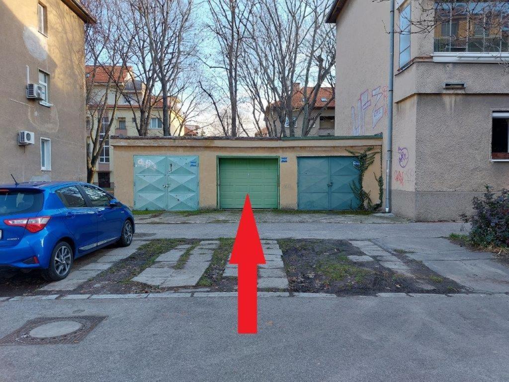 Utulny Apartman V Bratislava 4 Exterior photo